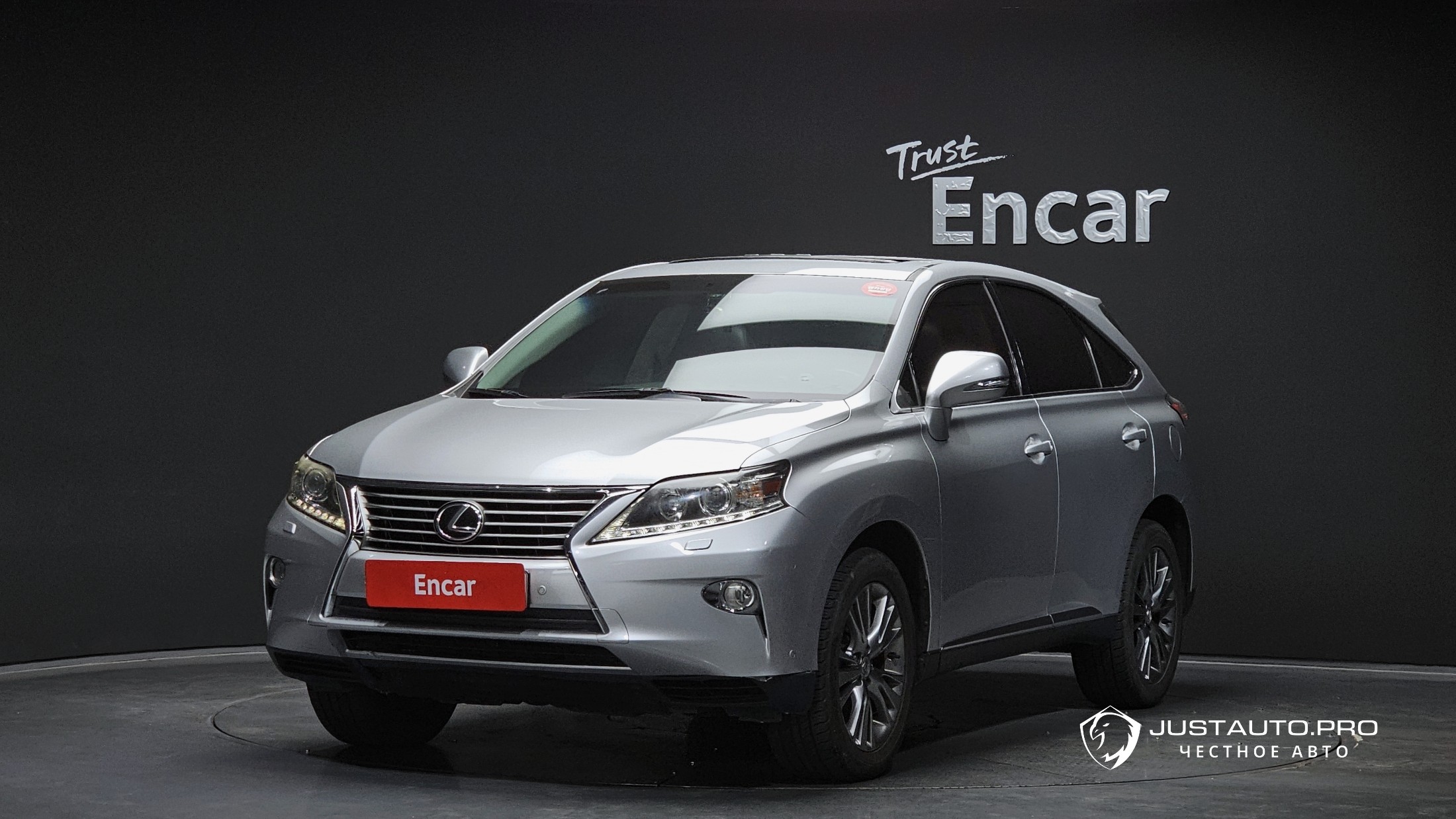 Автомобиль Lexus RX