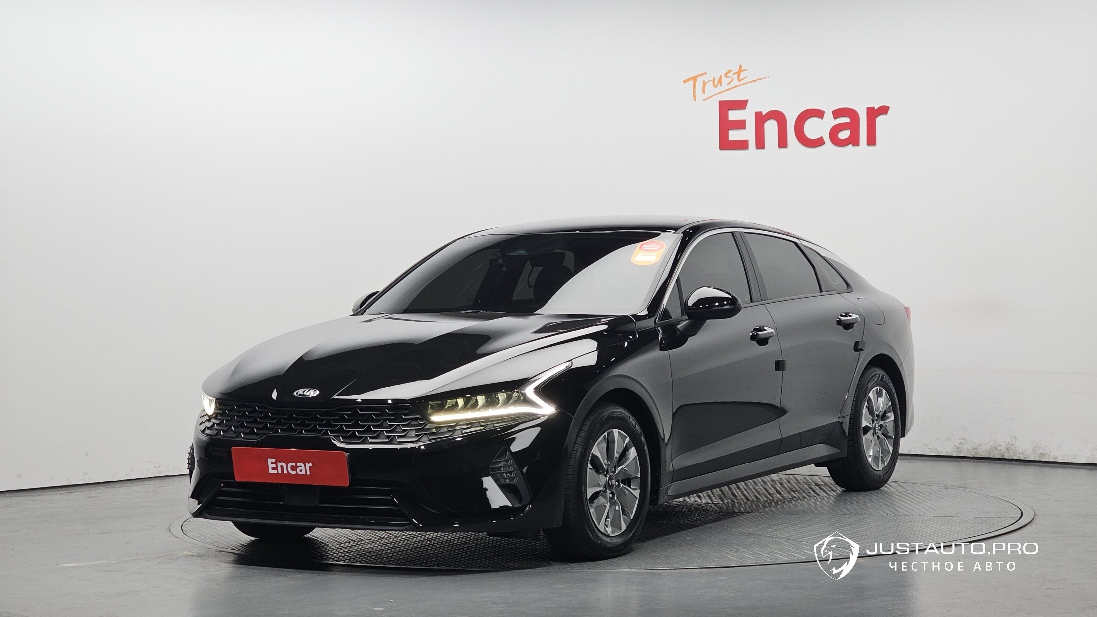 Автомобиль Kia K5