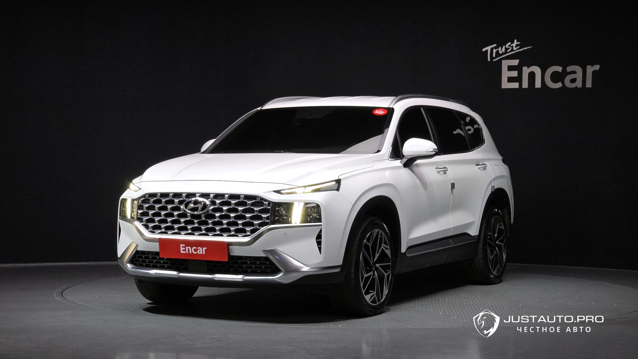 Автомобиль Hyundai Santafe