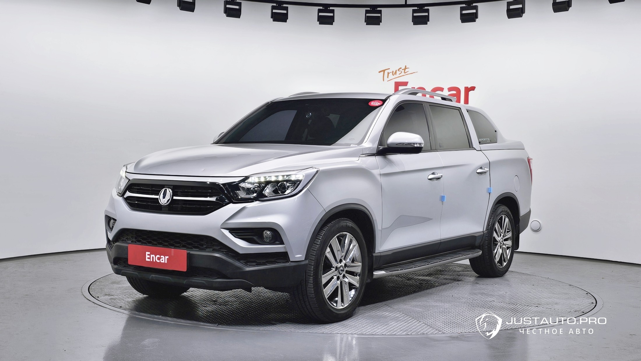Автомобиль KG_Mobility_Ssangyong Rexton