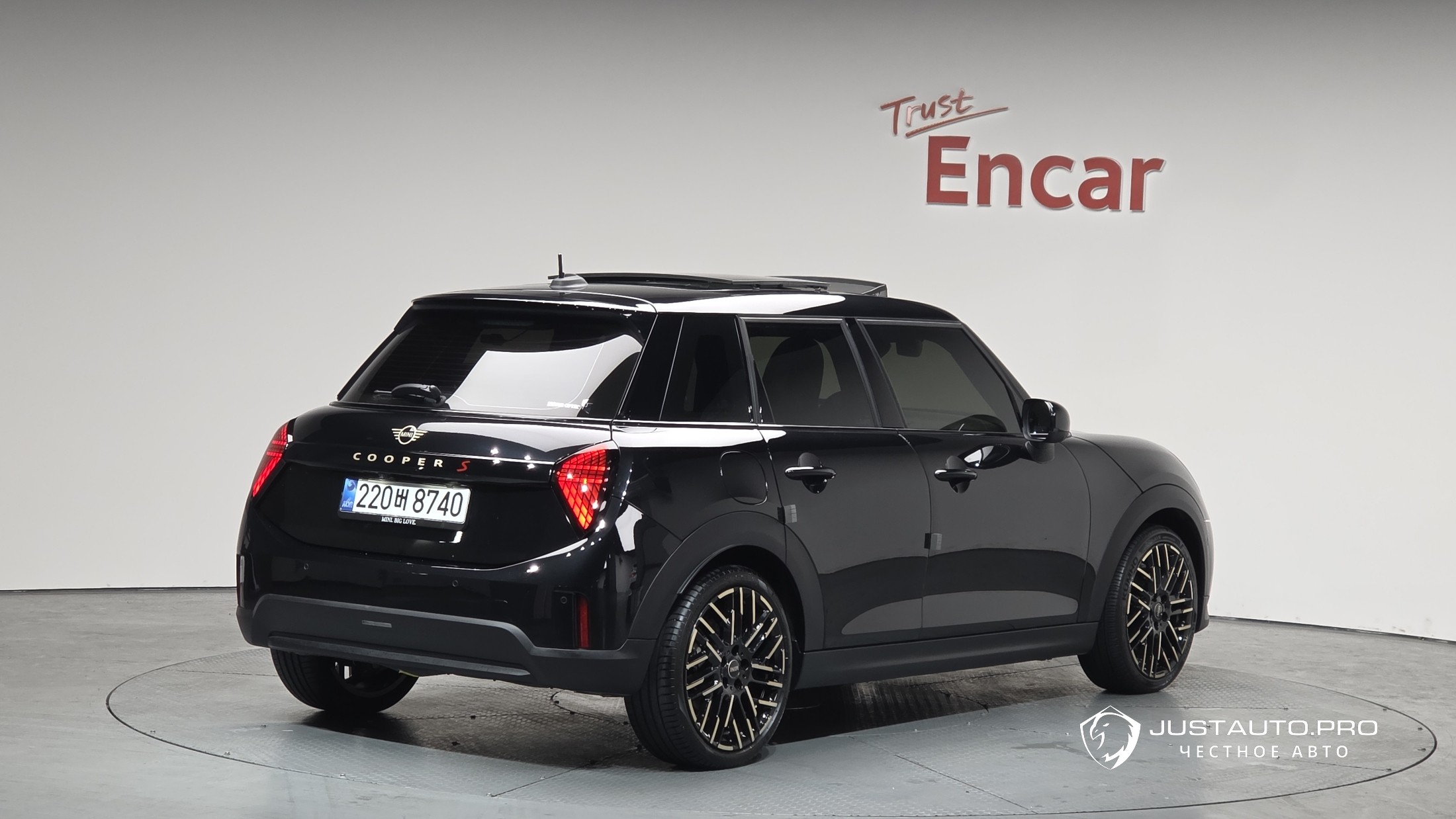 Автомобиль Mini Cooper