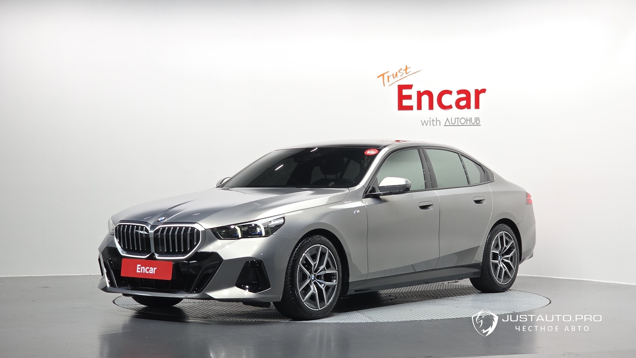 Автомобиль BMW 5-Series