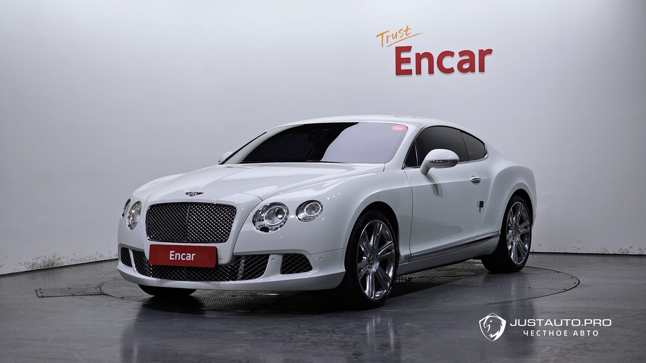 Автомобиль Bentley Continental