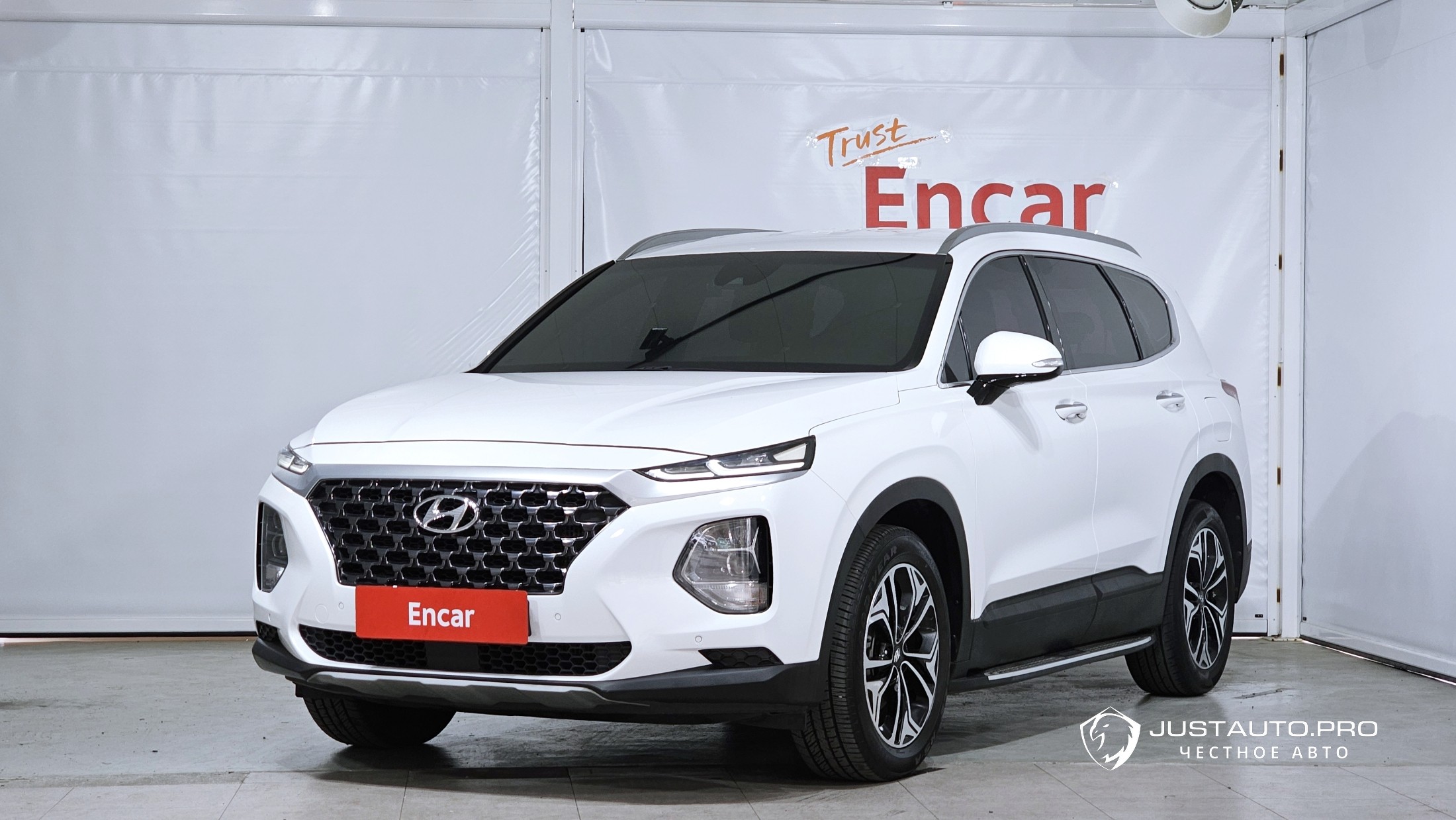 Автомобиль Hyundai Santafe