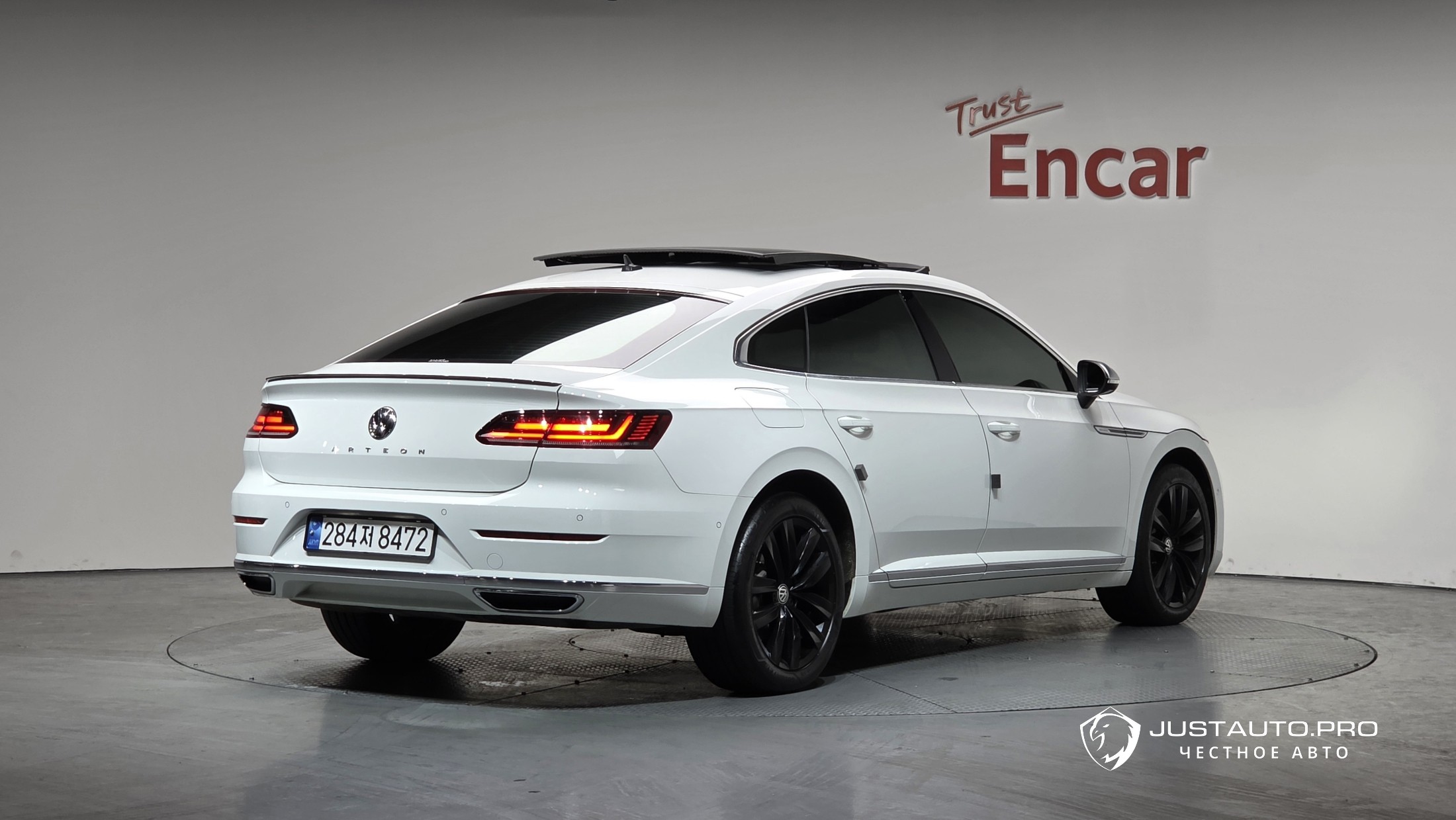 Автомобиль Volkswagen Arteon