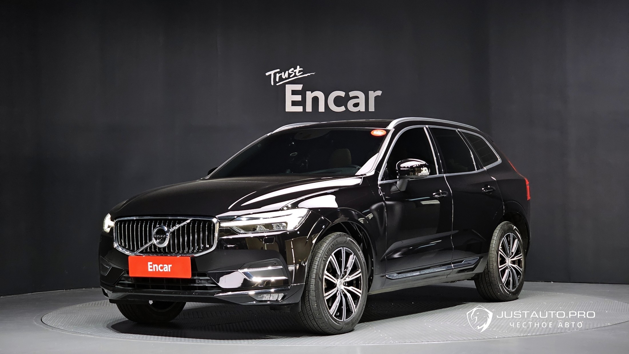 Автомобиль Volvo XC60