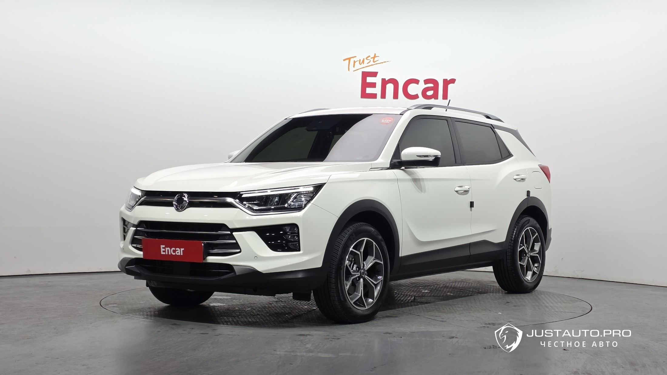 Автомобиль KG_Mobility_Ssangyong KORANDO