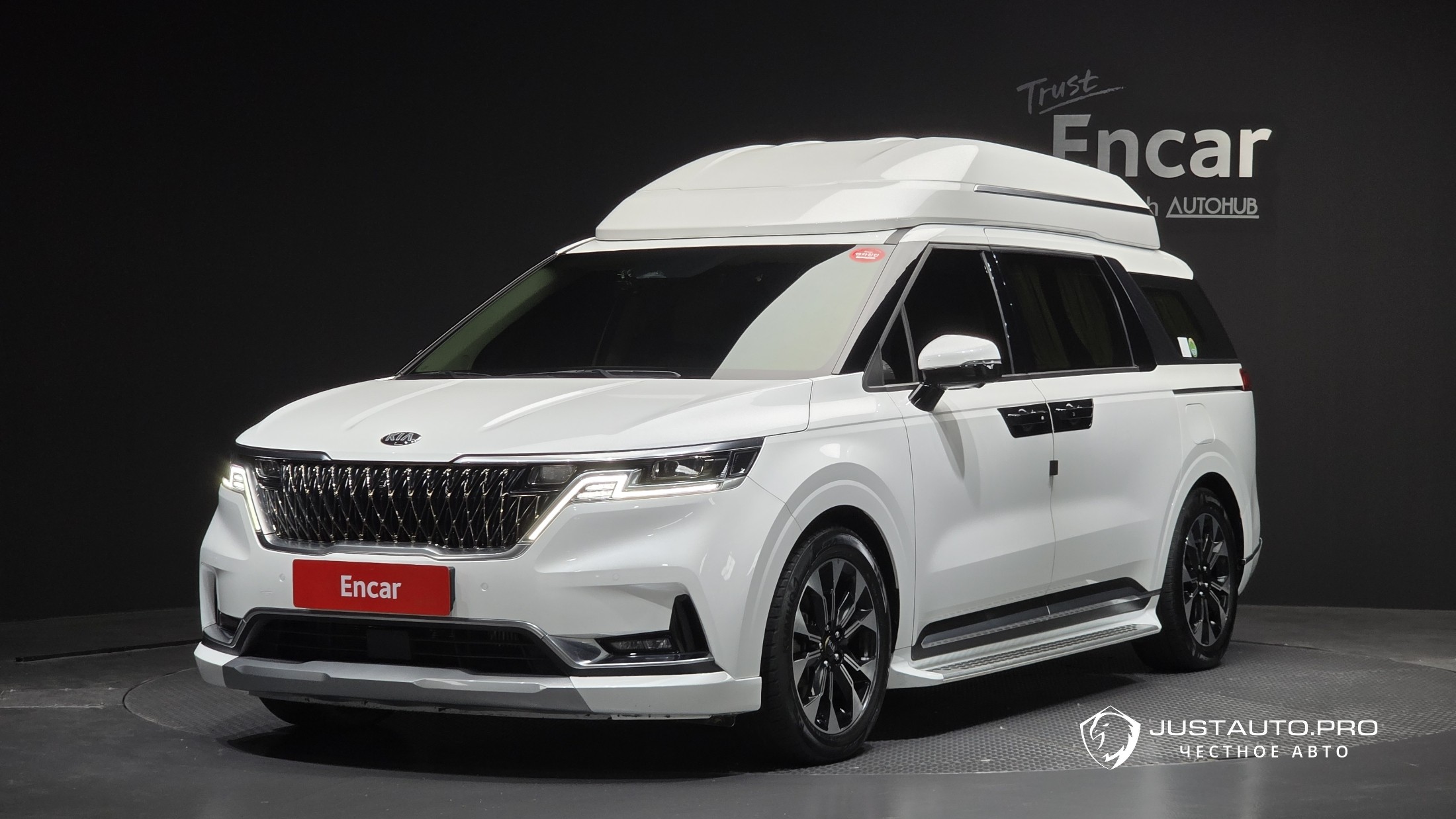 Автомобиль Kia Canival