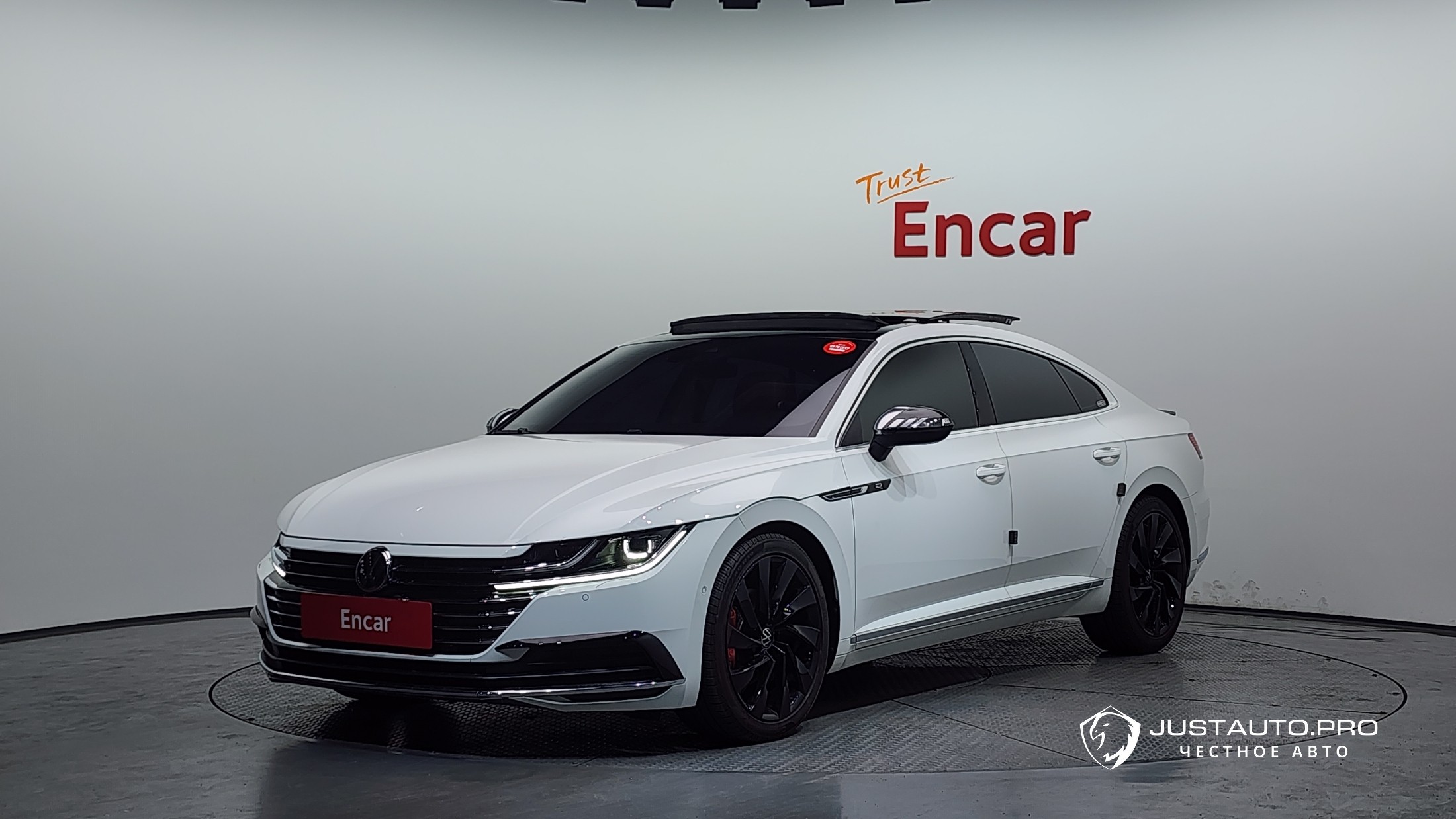 Автомобиль Volkswagen Arteon