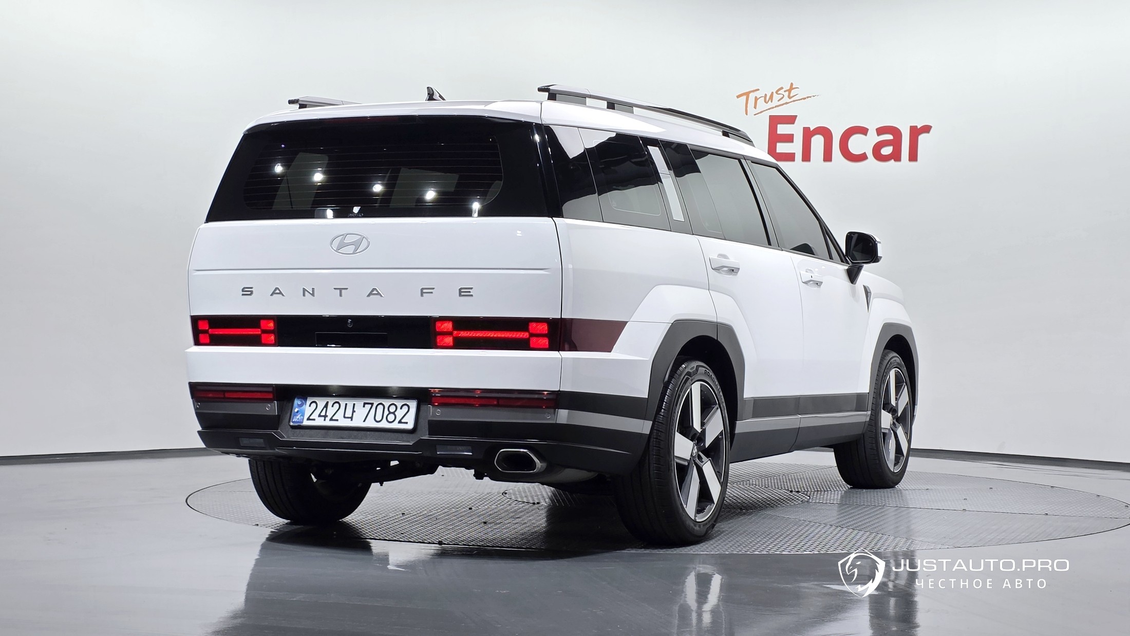 Автомобиль Hyundai Santafe