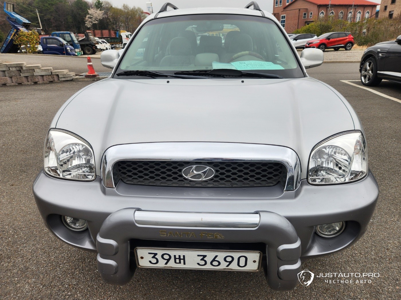 Автомобиль Hyundai Santafe