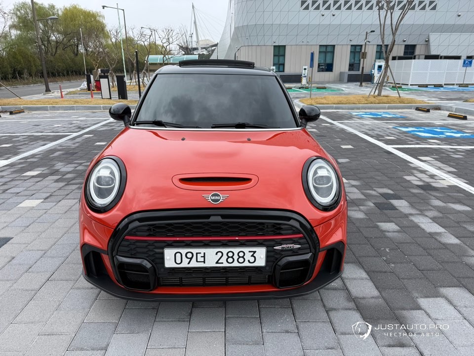 Автомобиль Mini Cooper