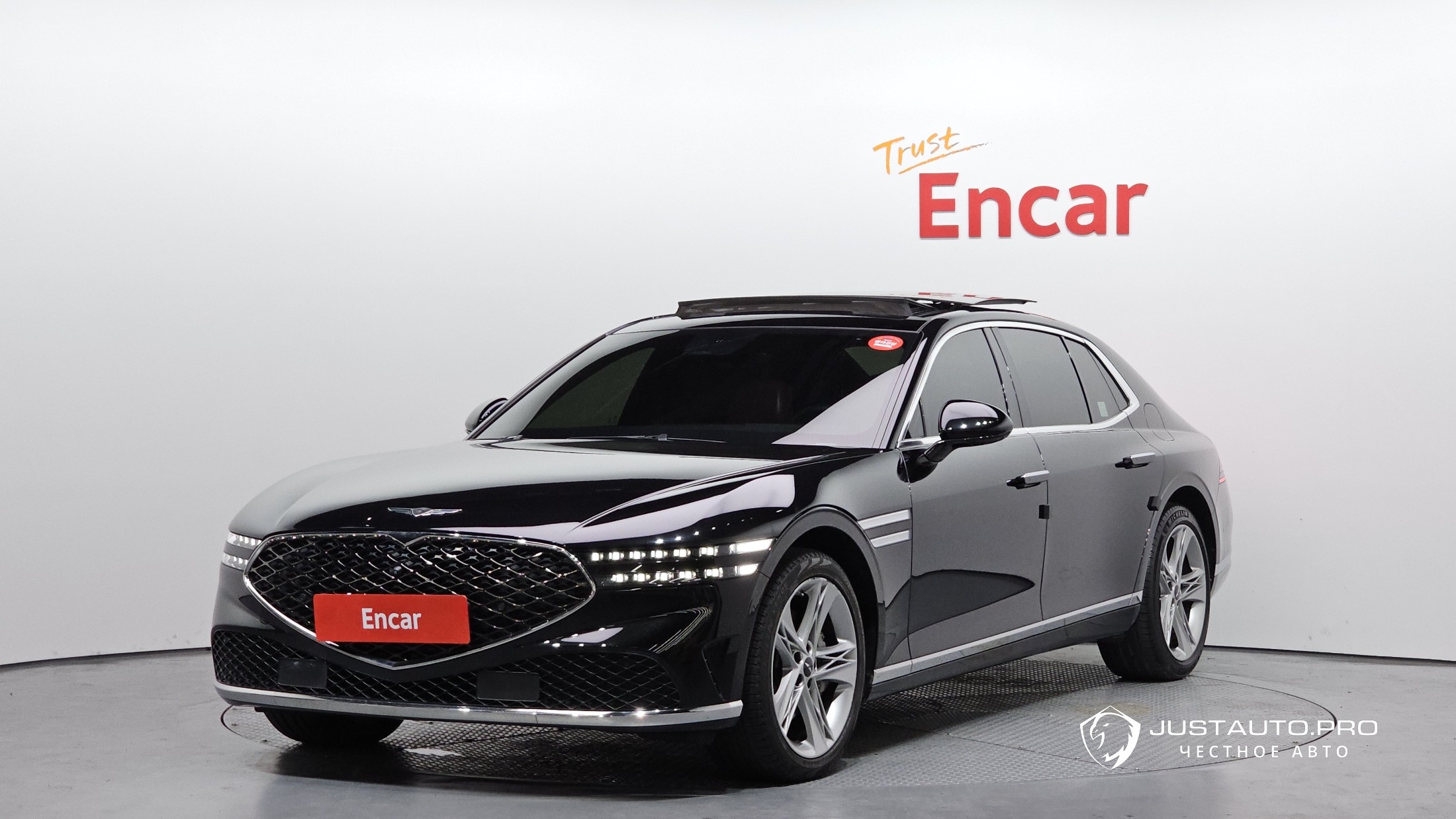 Автомобиль Genesis G90