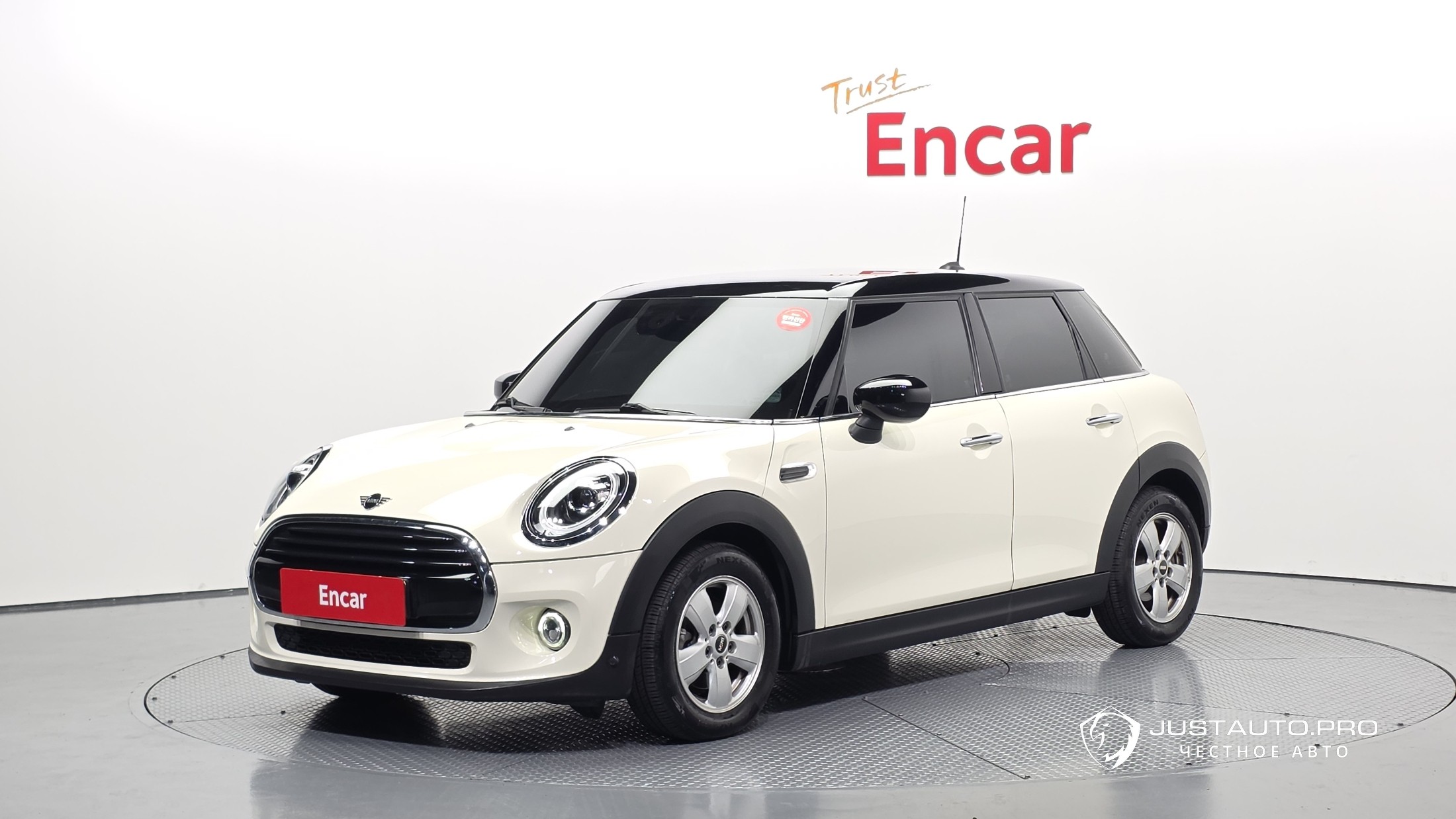 Автомобиль Mini Cooper