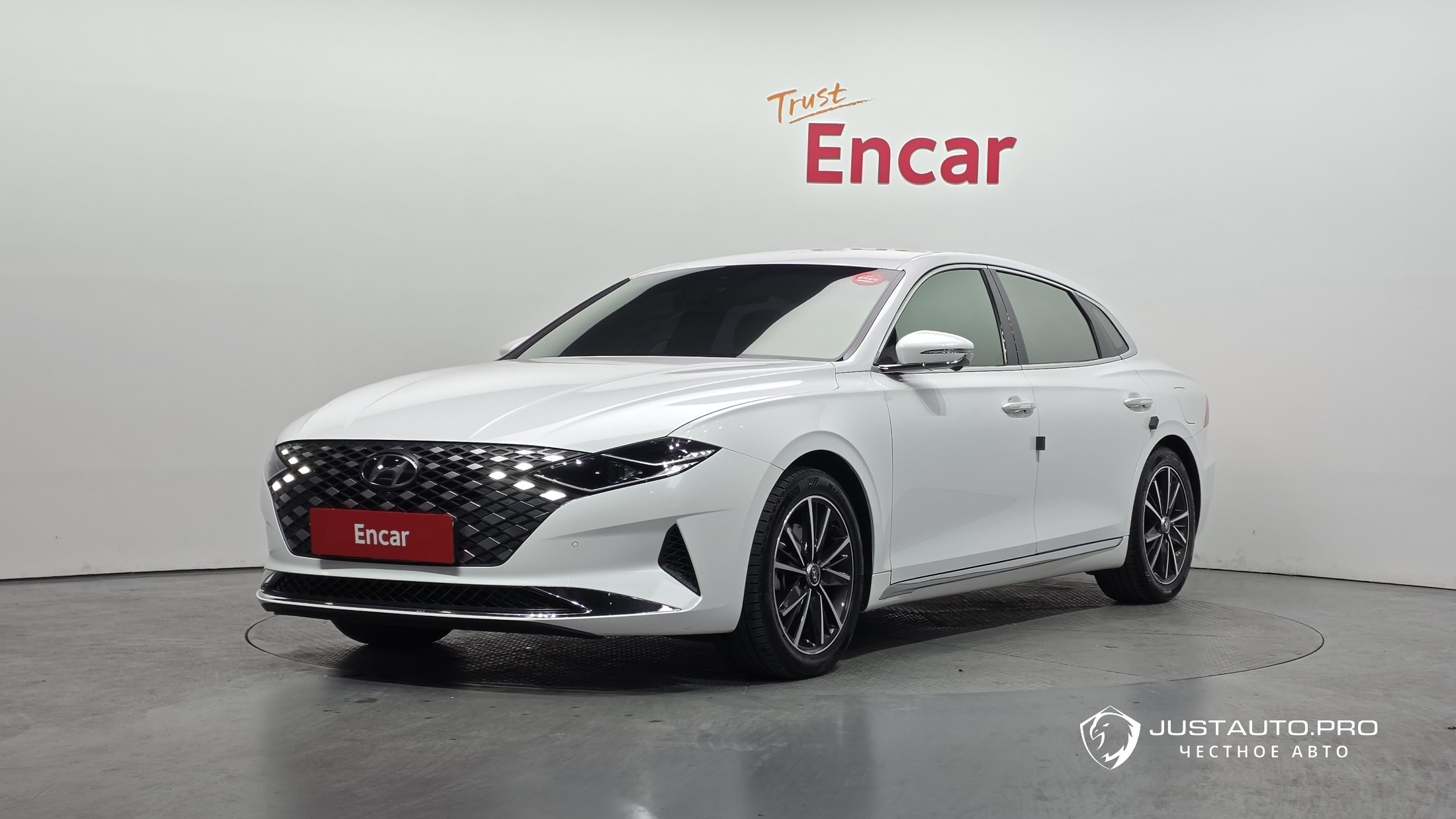 Автомобиль Hyundai Grandeur