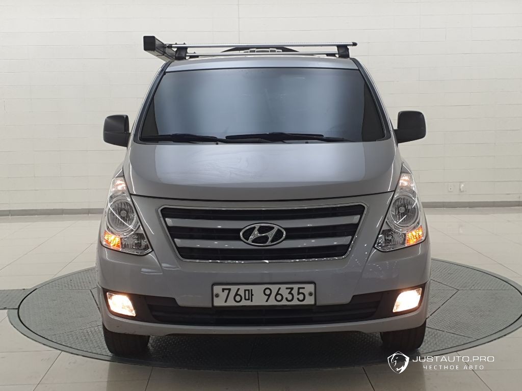 Автомобиль Hyundai Starex