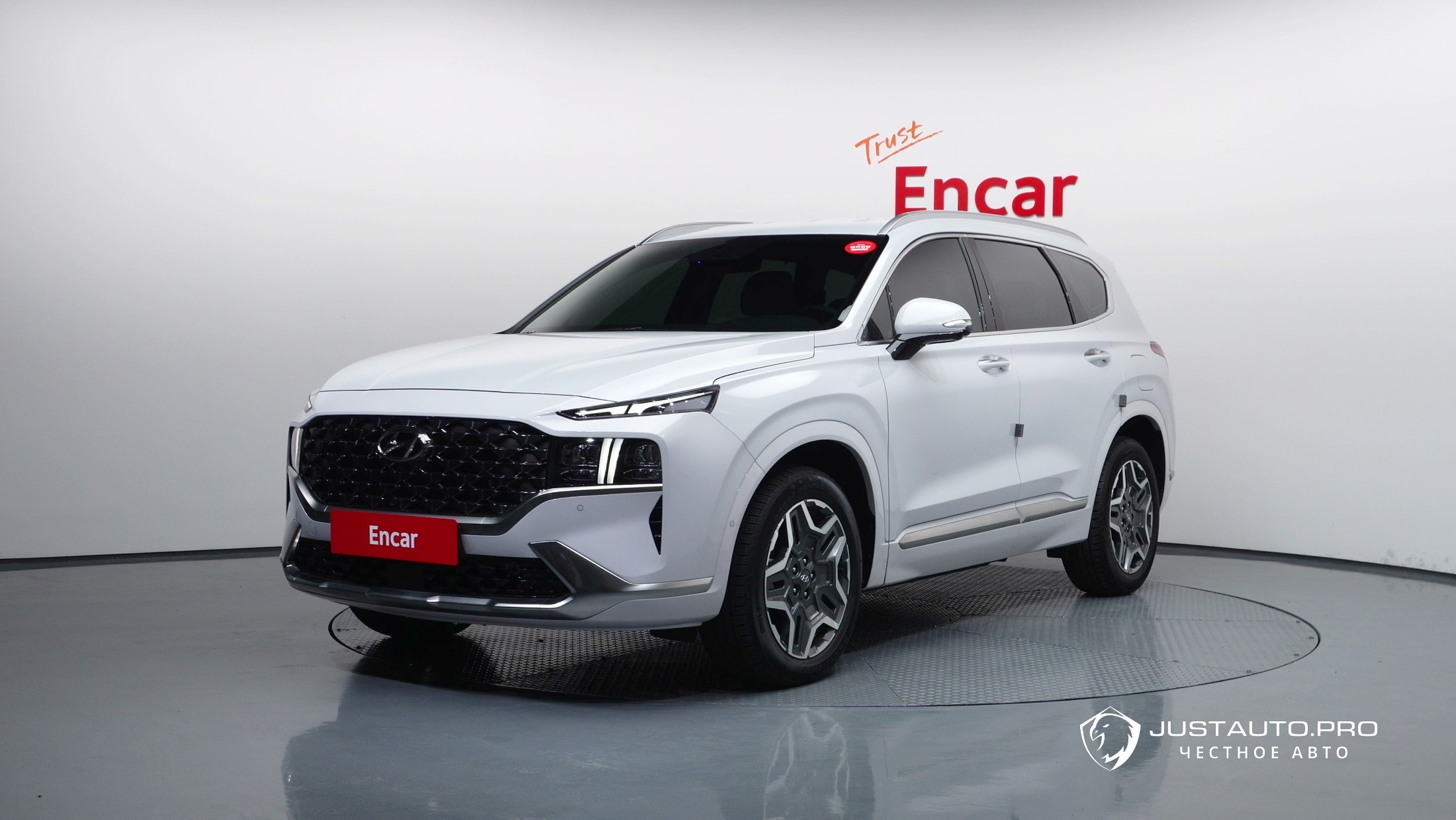 Автомобиль Hyundai Santafe