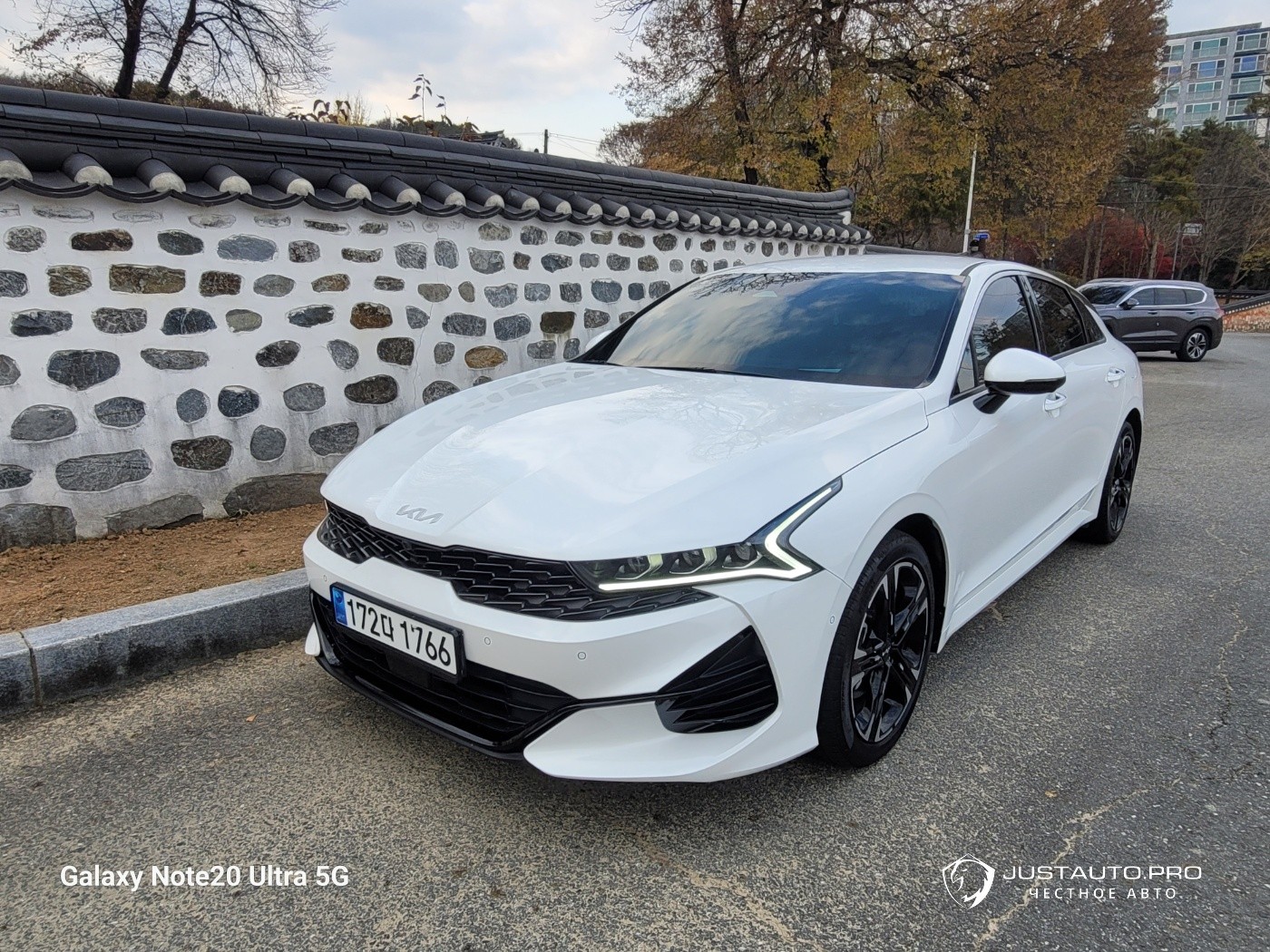 Автомобиль Kia K5