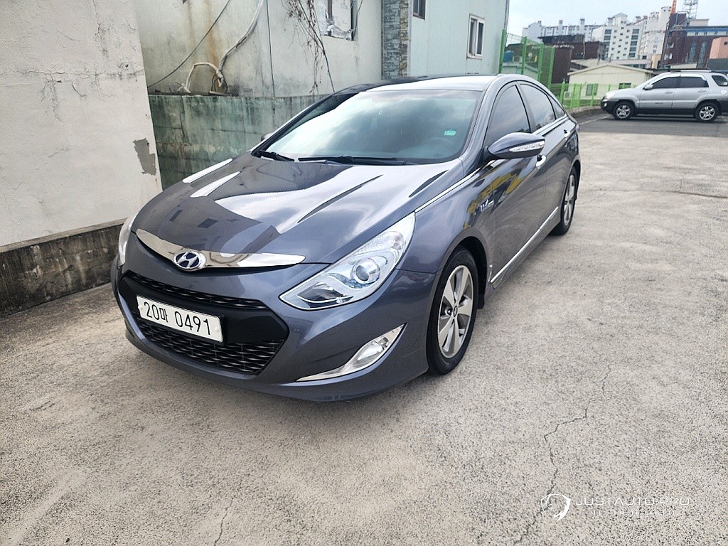 Автомобиль Hyundai Sonata