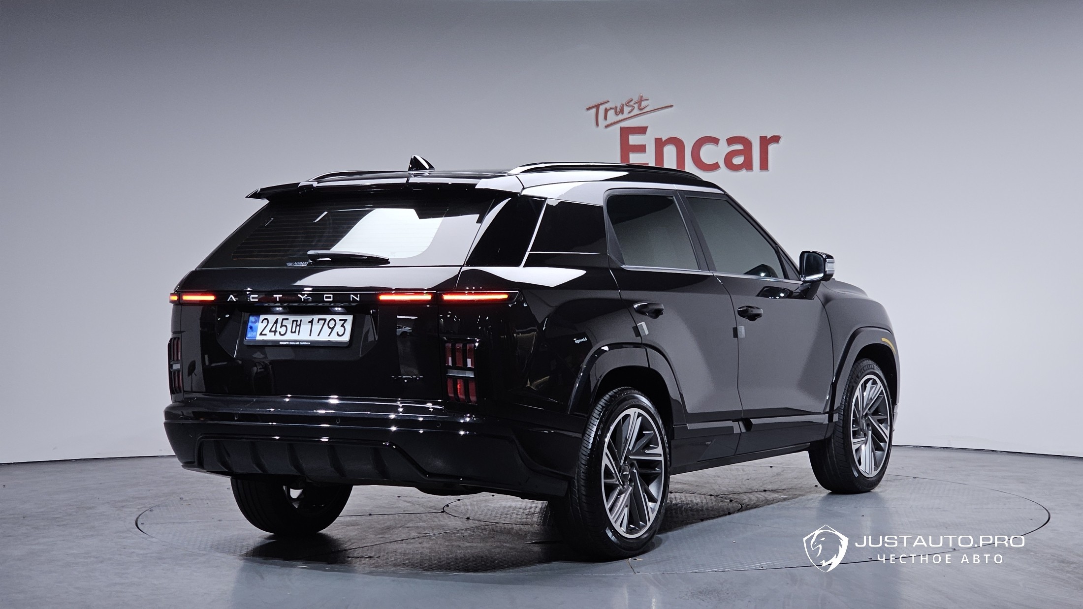 Автомобиль KG_Mobility_Ssangyong Actyon