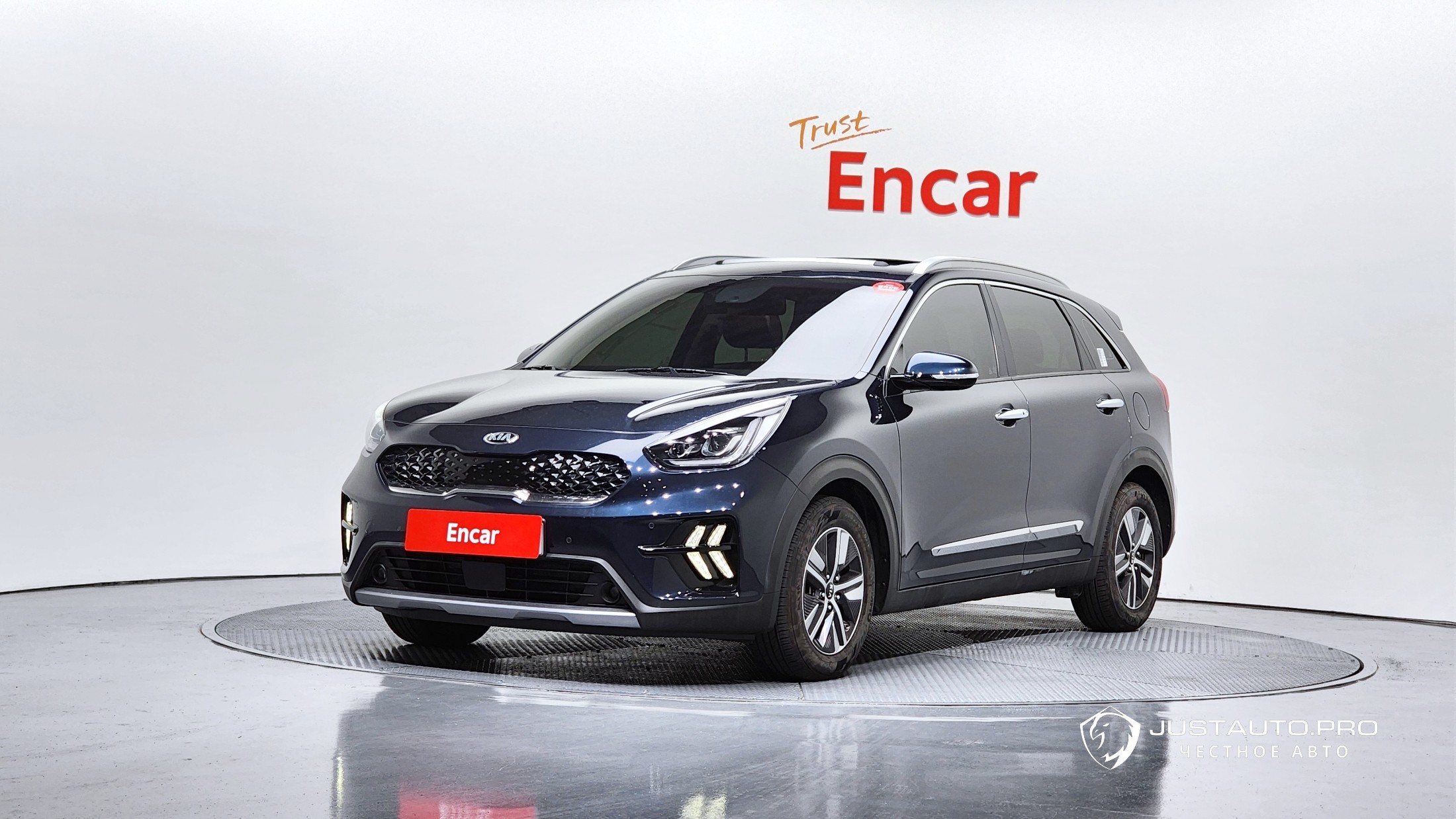 Автомобиль Kia Niro