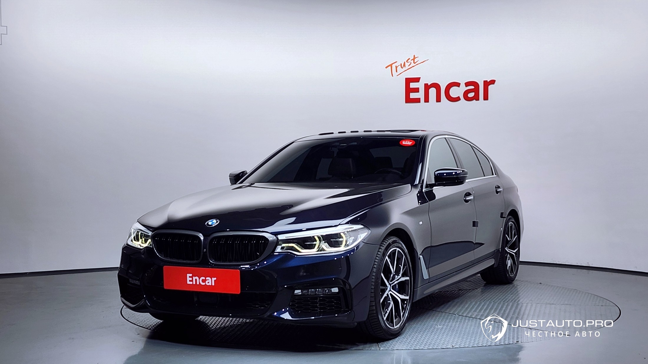 Автомобиль BMW 5-Series