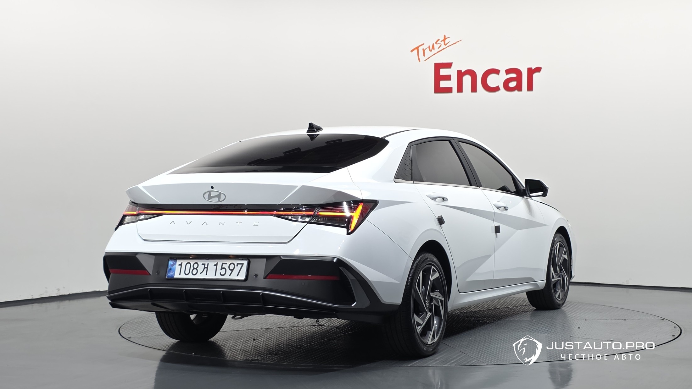 Автомобиль Hyundai AVANTE