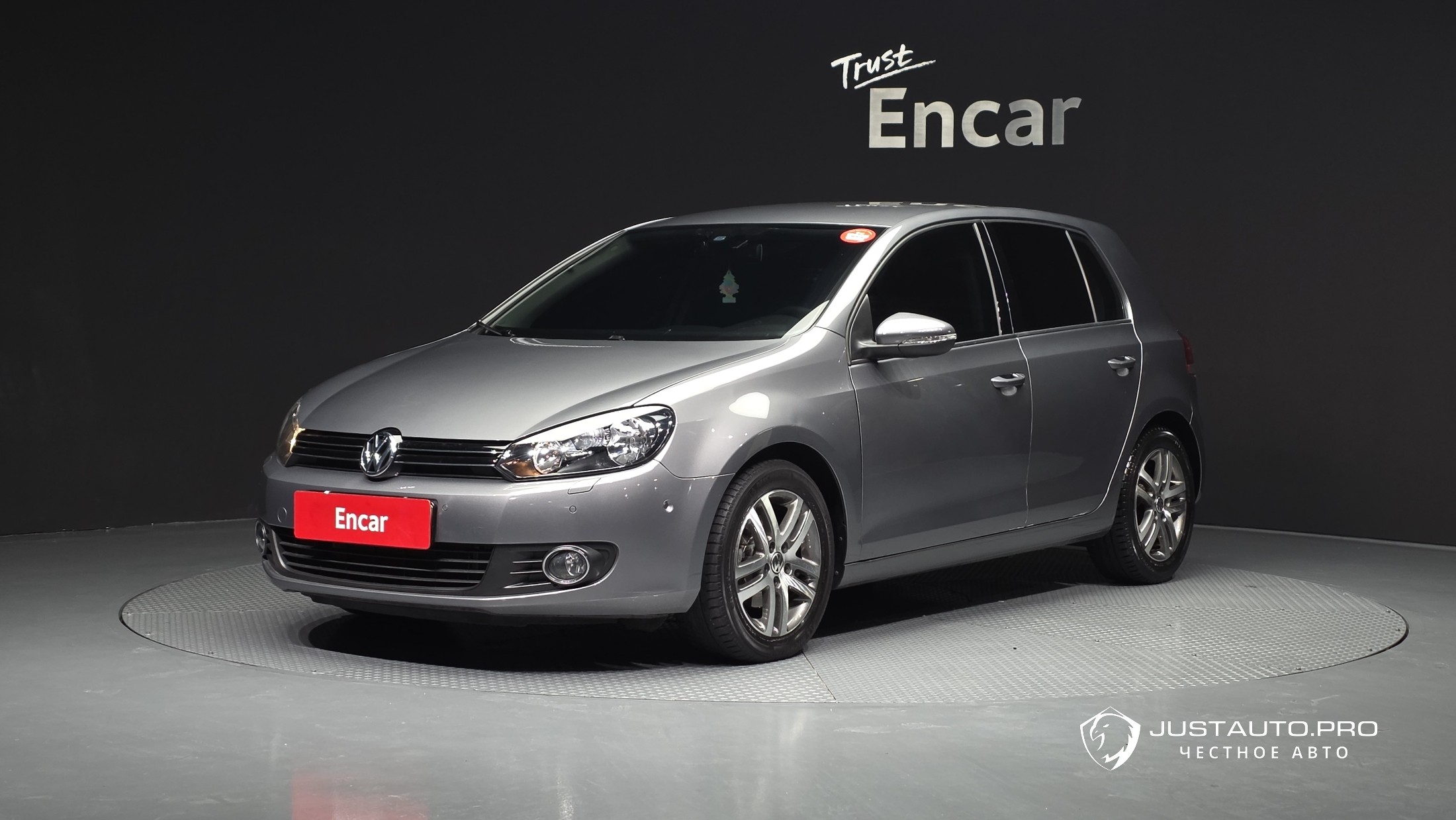 Автомобиль Volkswagen Golf