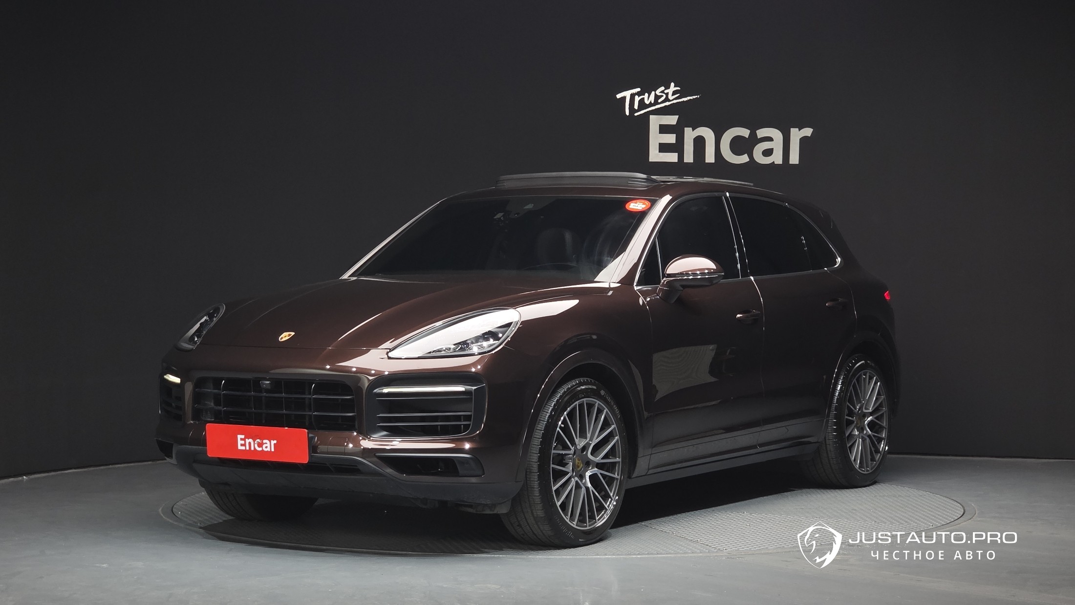 Автомобиль Porsche Cayenne