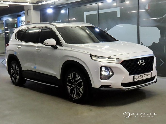 Автомобиль Hyundai Santafe