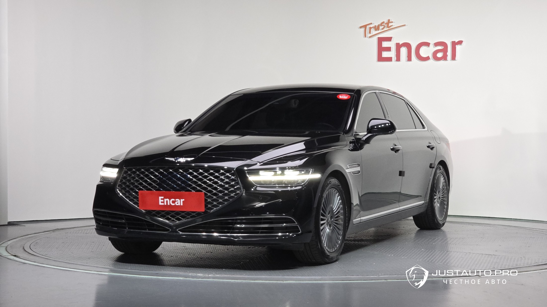 Автомобиль Genesis G90
