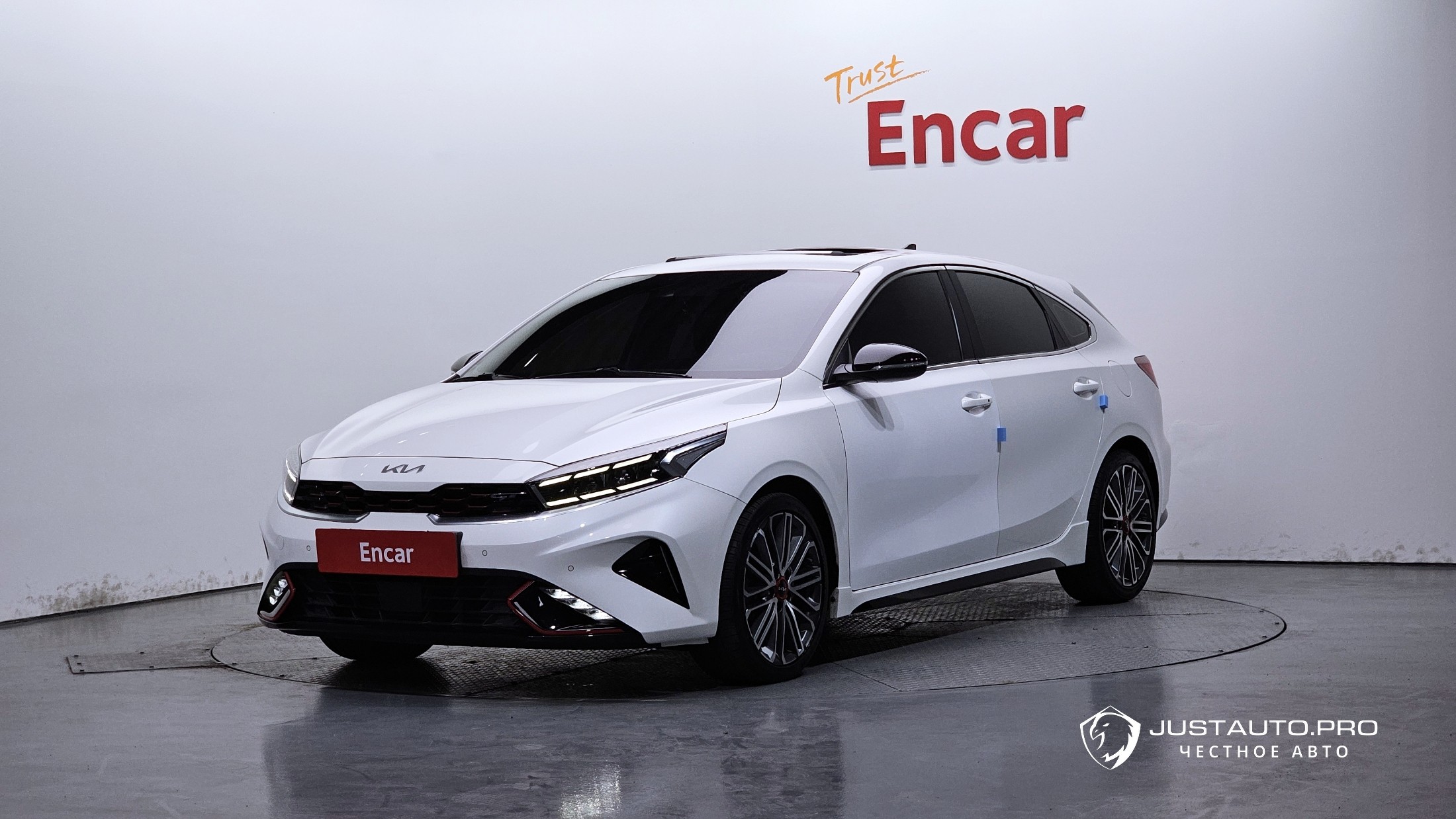 Автомобиль Kia K3