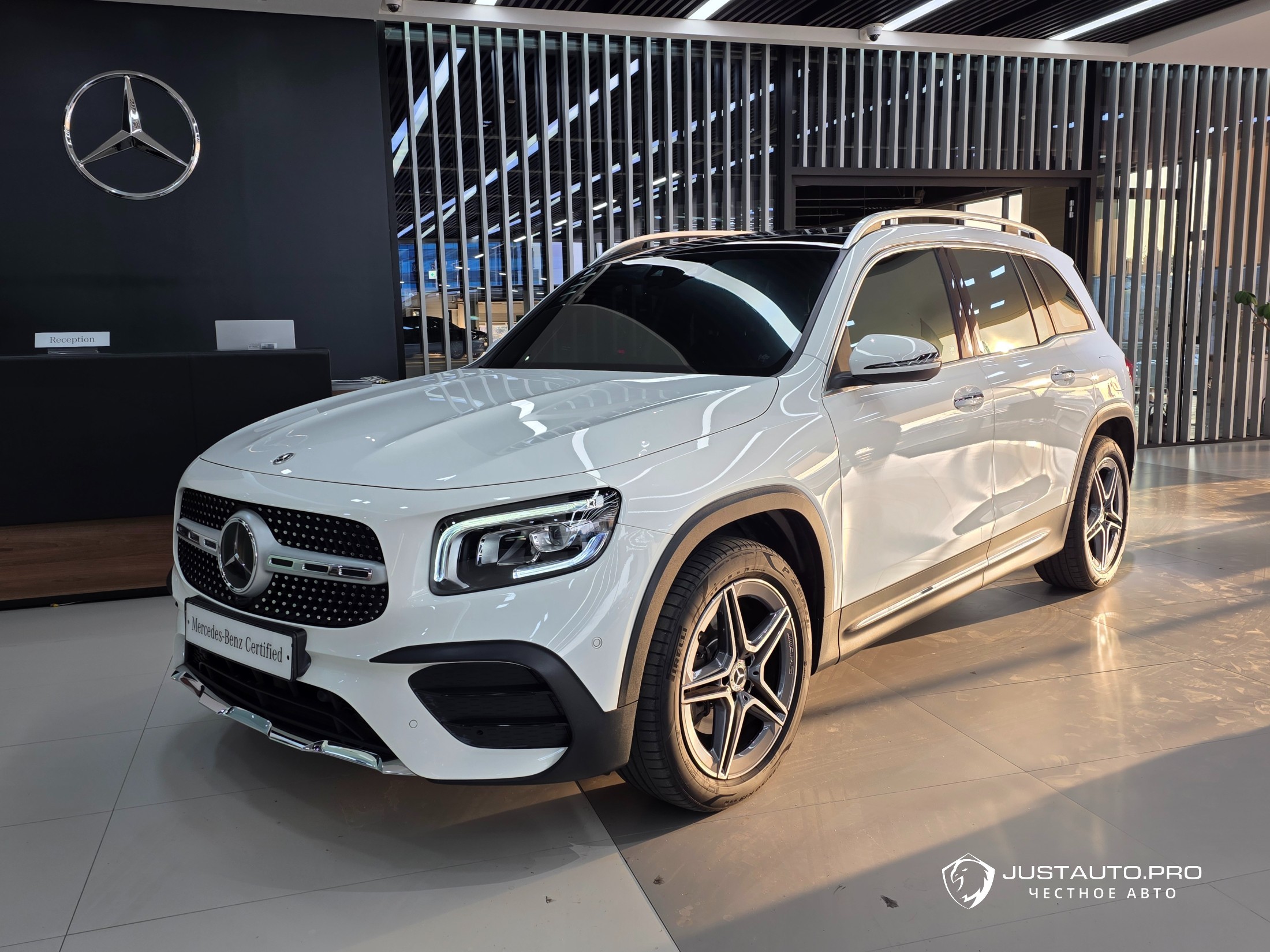 Автомобиль Mercedes-Benz GLB-Class