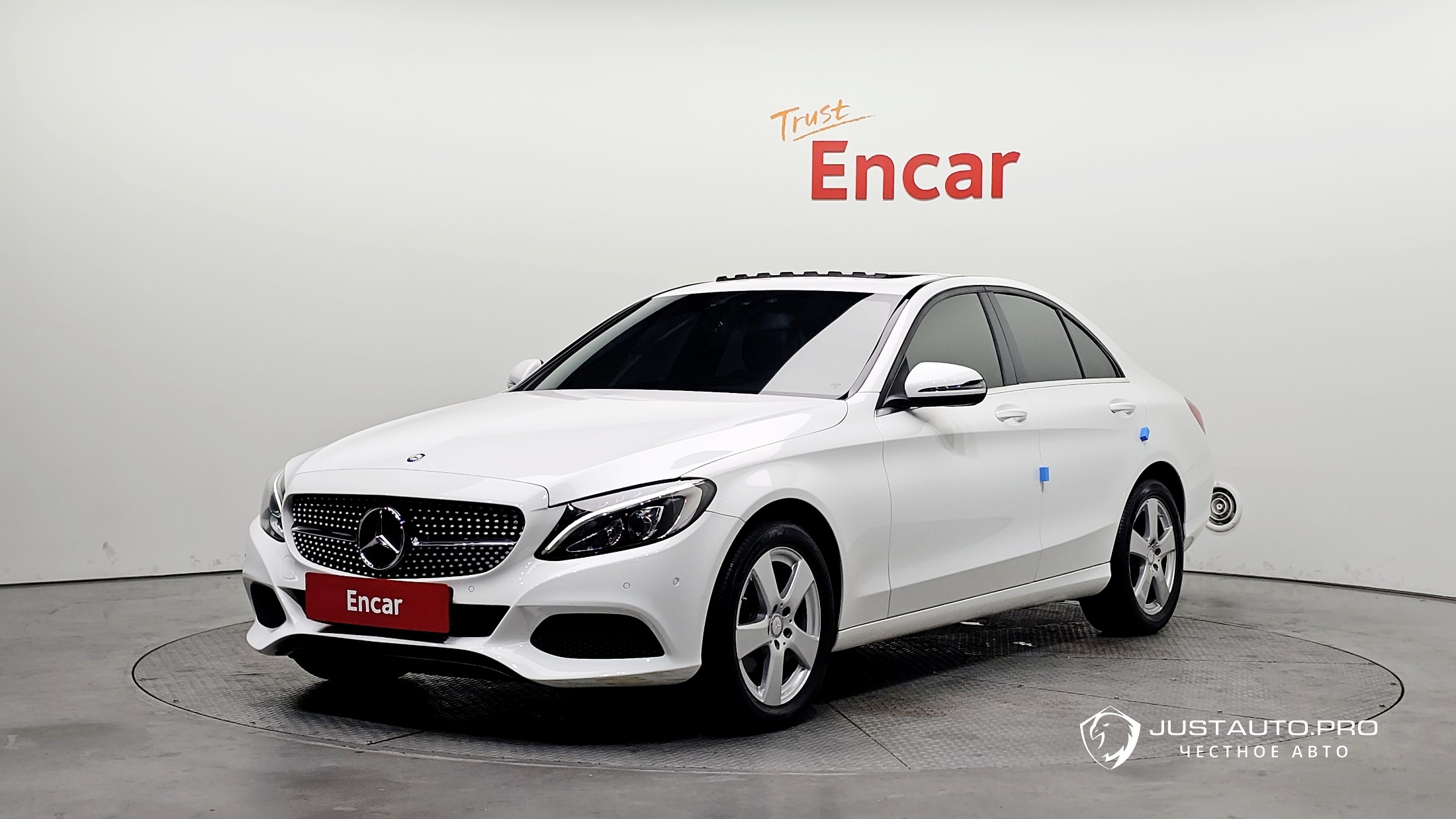 Автомобиль Mercedes-Benz C-Class