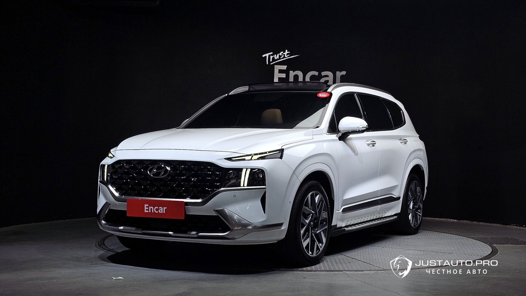 Автомобиль Hyundai Santafe