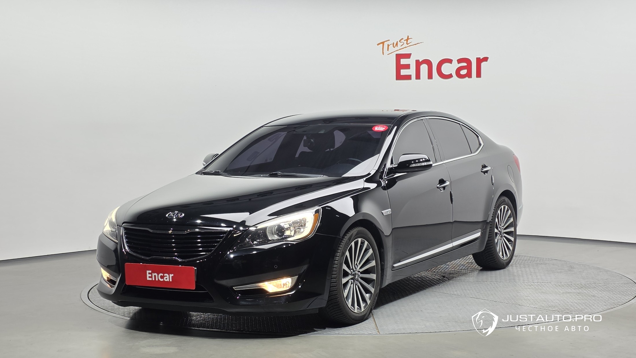 Автомобиль Kia K7