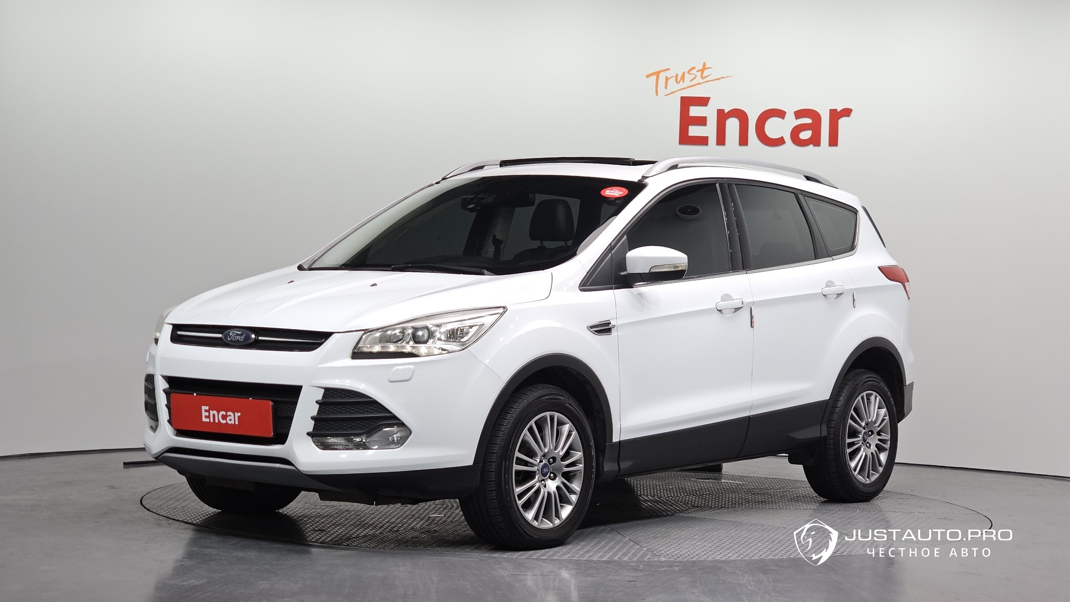 Автомобиль Ford Kuga