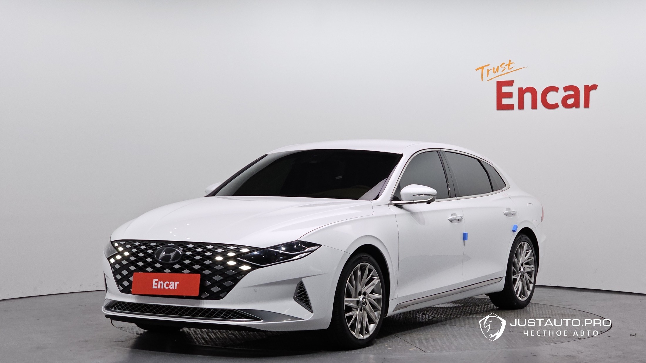 Автомобиль Hyundai Grandeur