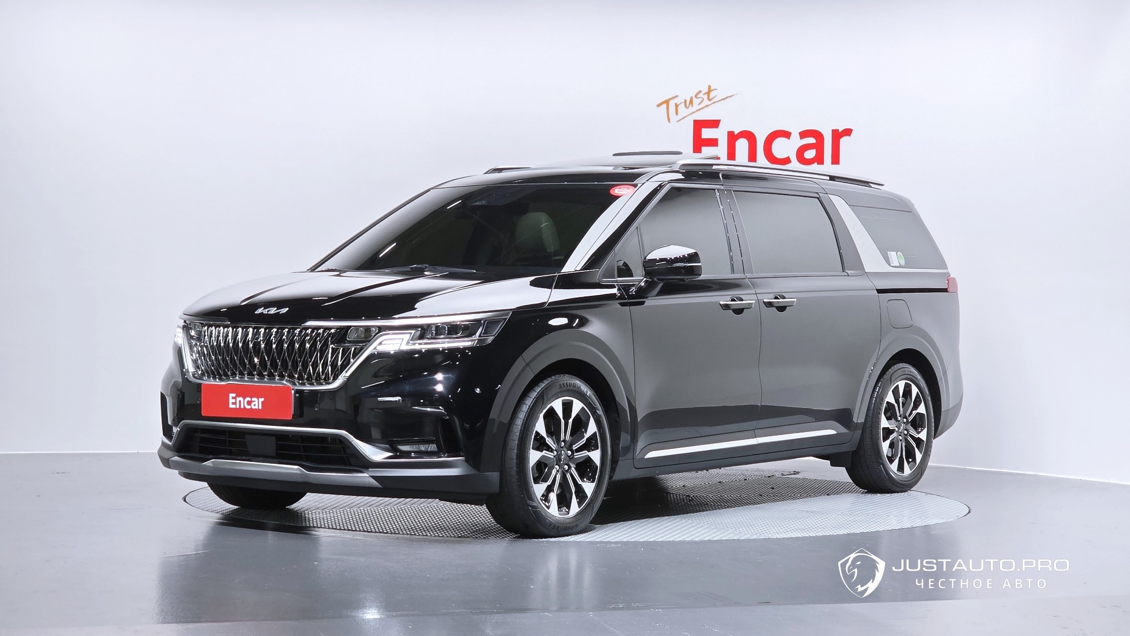 Автомобиль Kia Canival