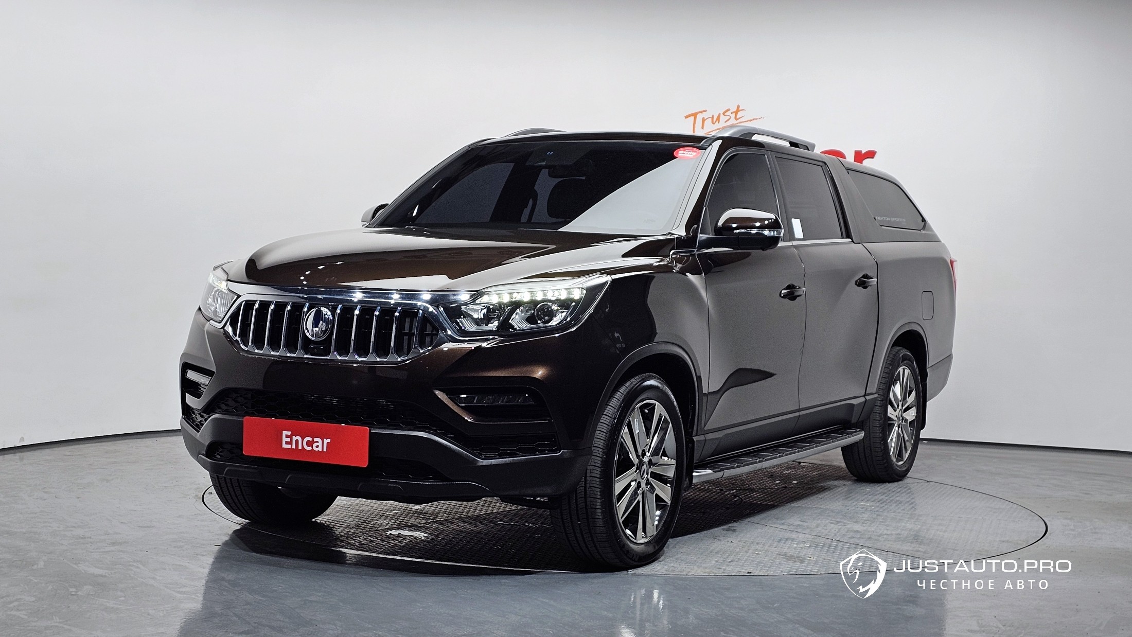 Автомобиль KG_Mobility_Ssangyong Rexton