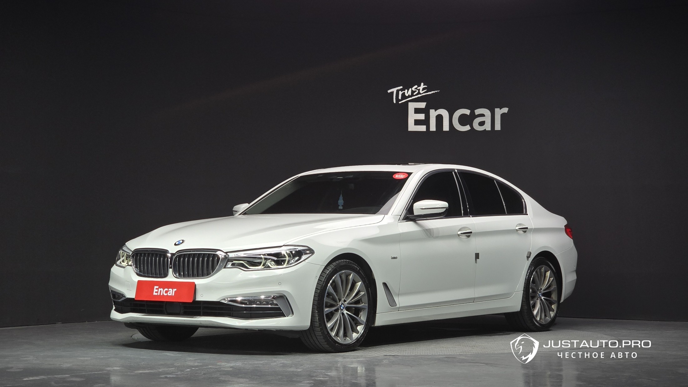 Автомобиль BMW 5-Series