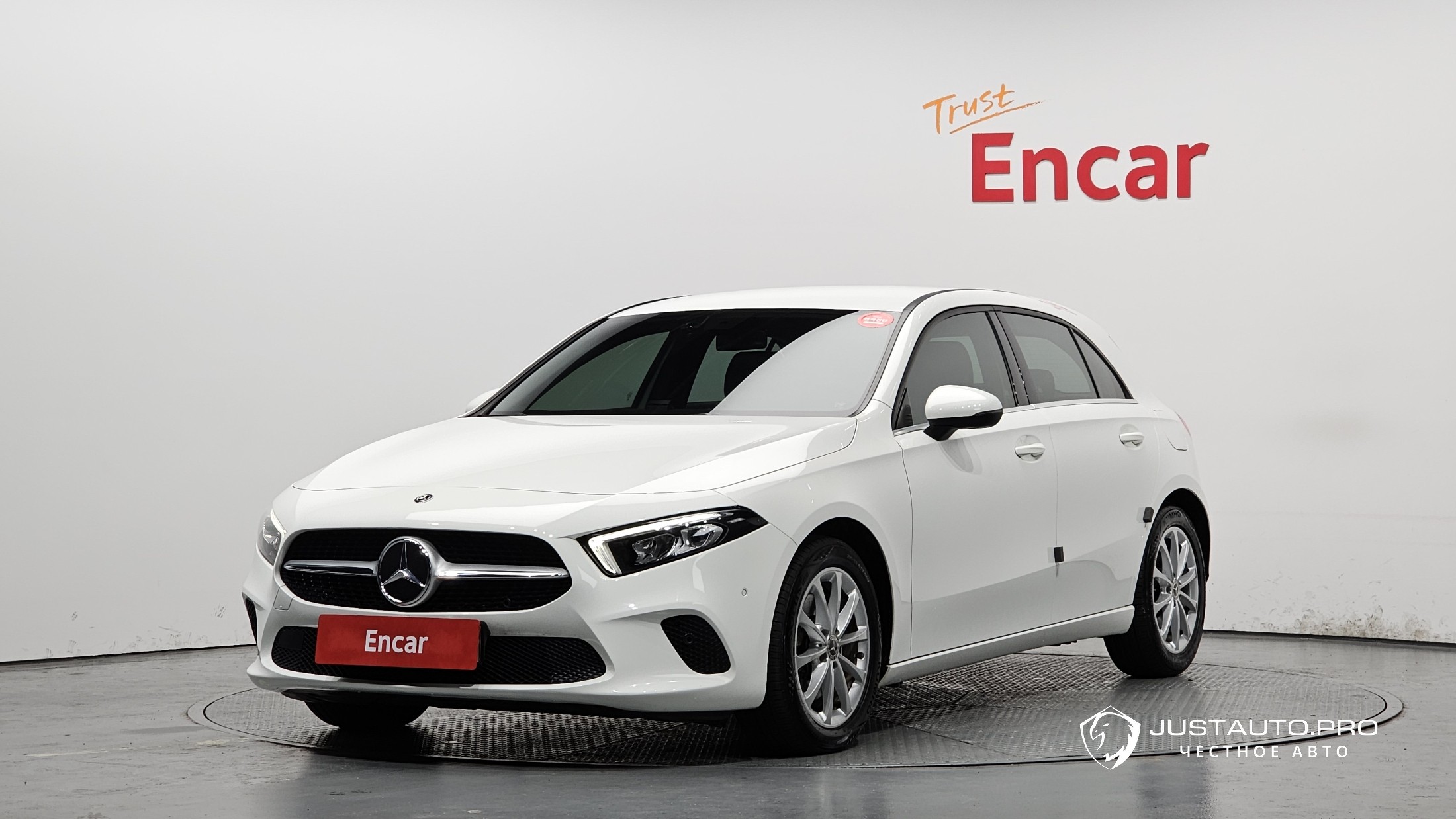 Автомобиль Mercedes-Benz A-Class