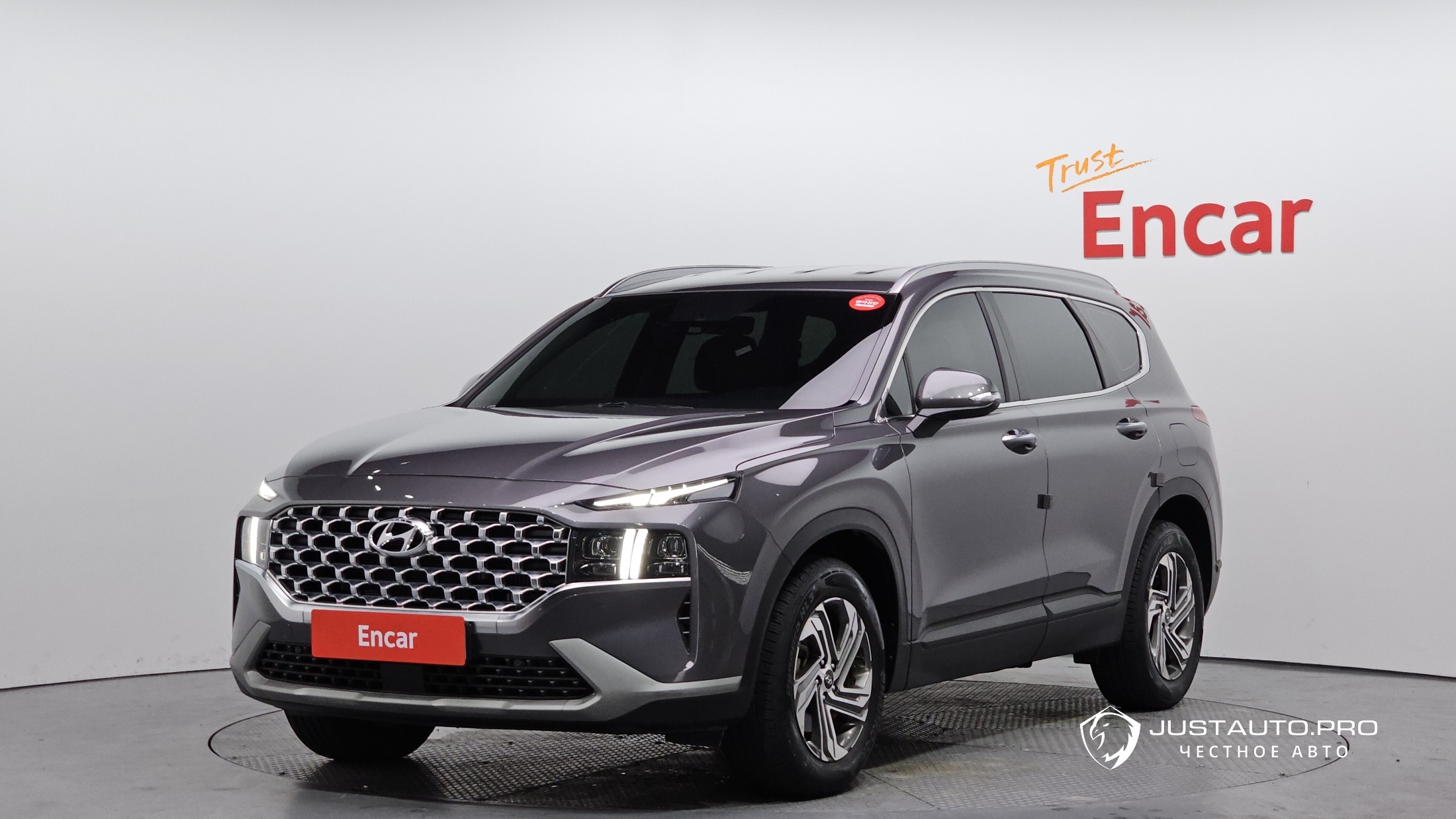 Автомобиль Hyundai Santafe