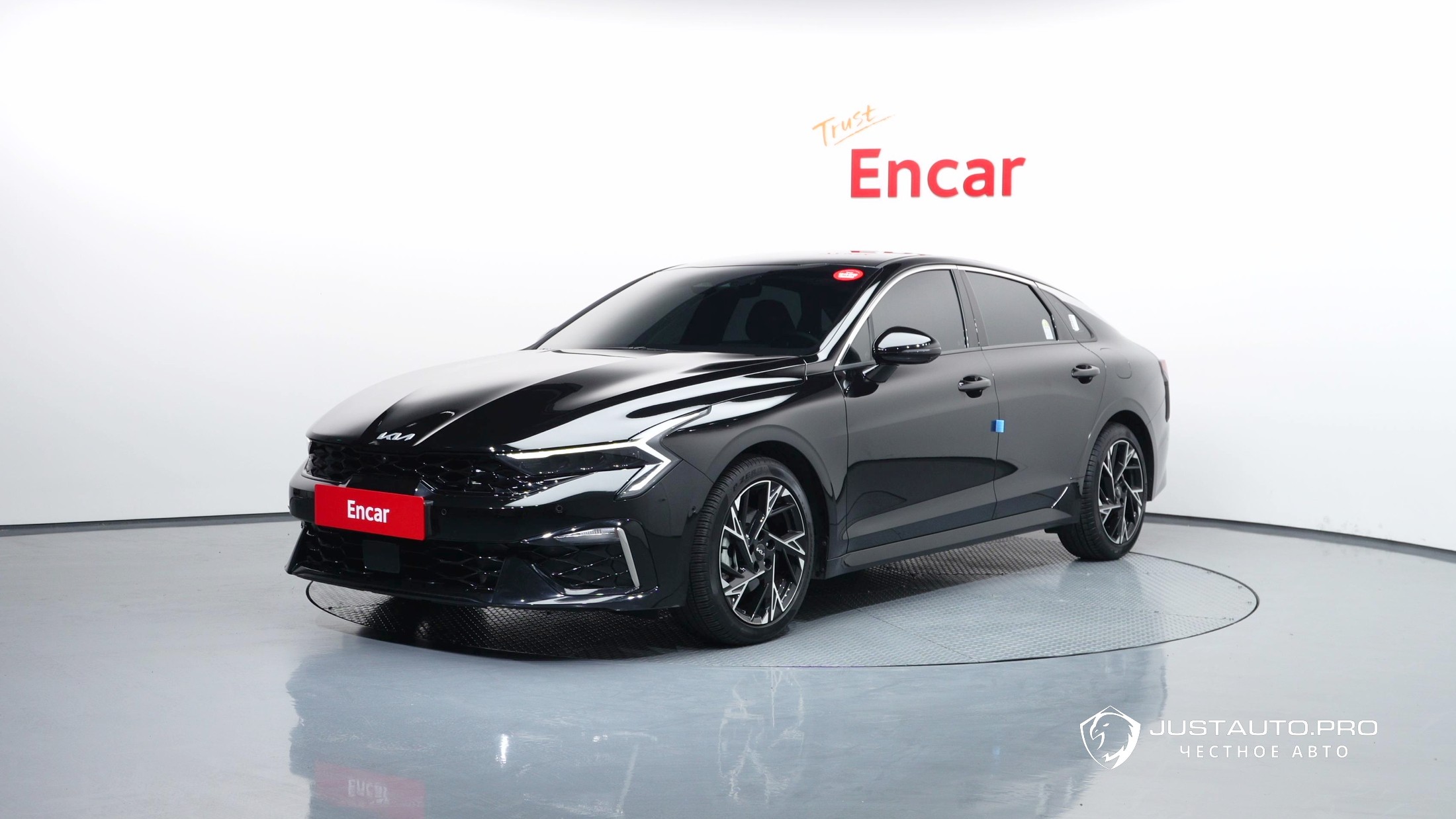 Автомобиль Kia K5
