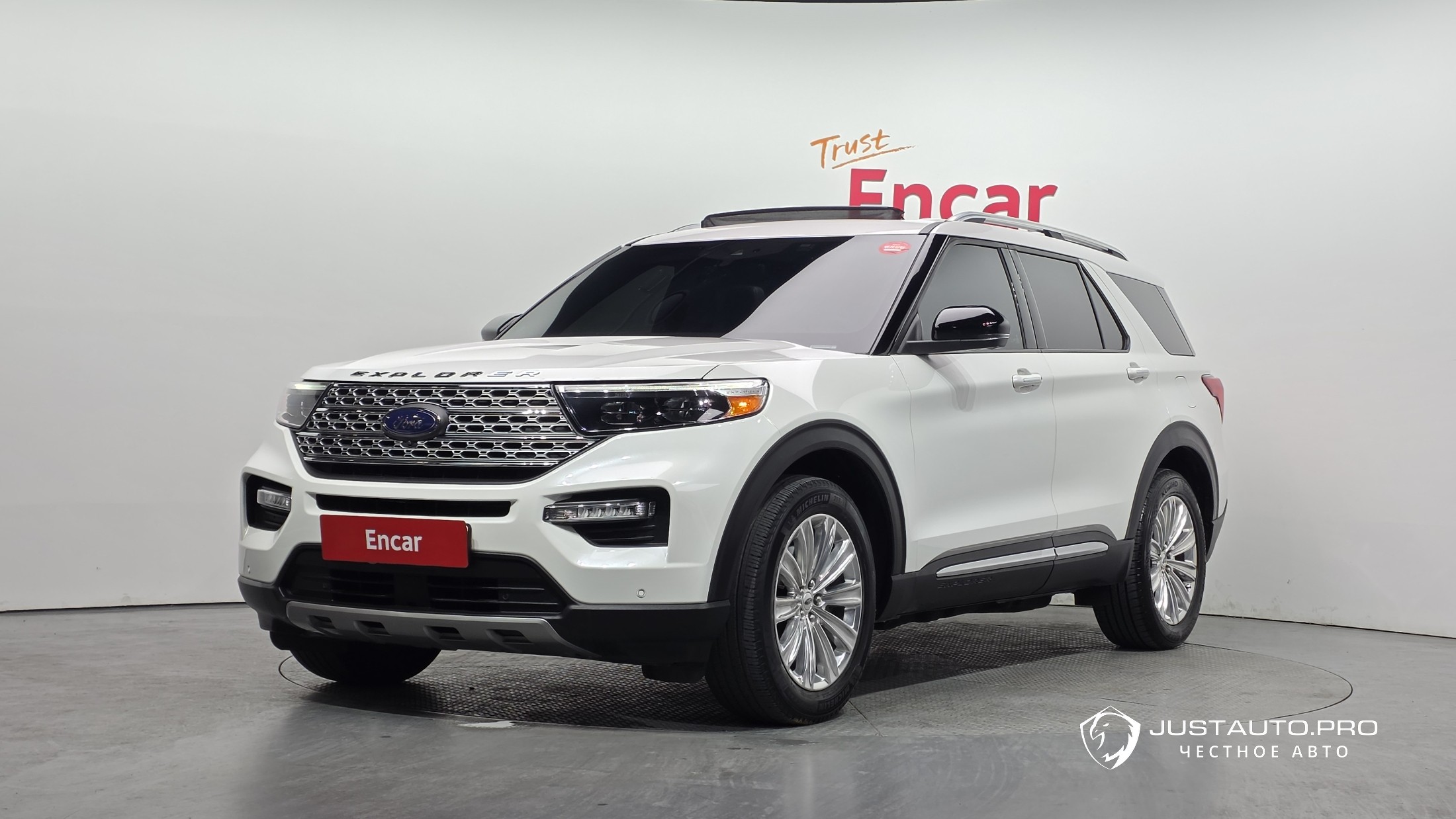 Автомобиль Ford Explorer