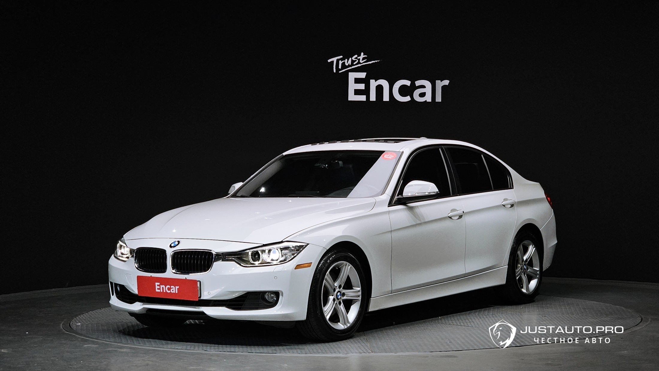 Автомобиль BMW 3-Series