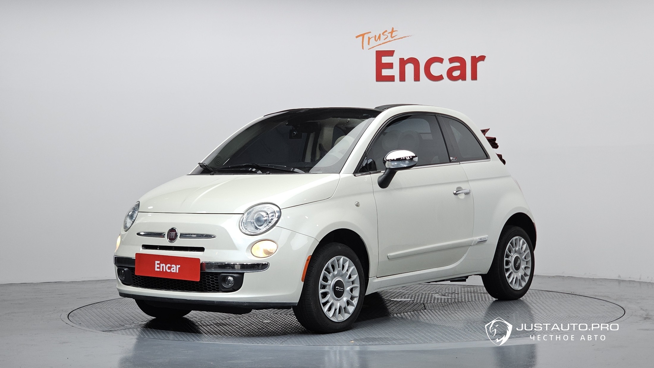 Автомобиль Fiat 500
