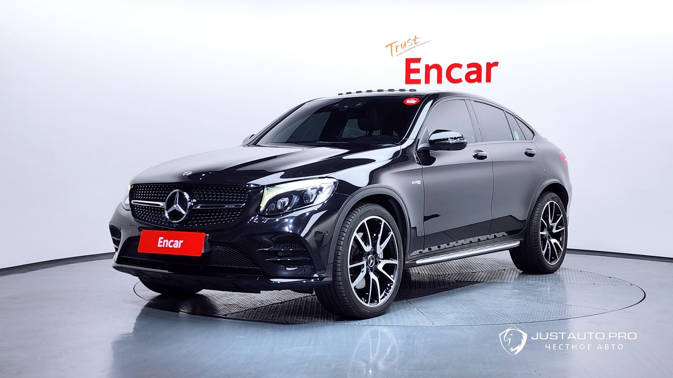 Автомобиль Mercedes-Benz GLC-Class