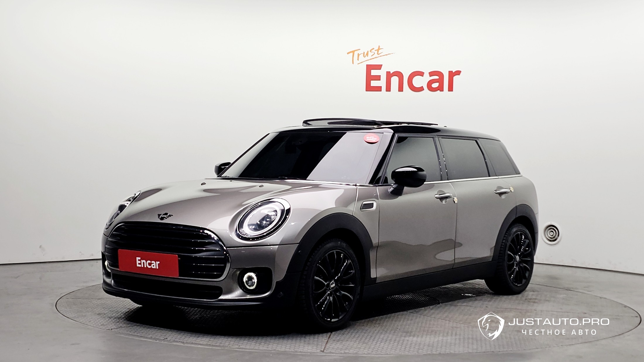 Автомобиль Mini Clubman