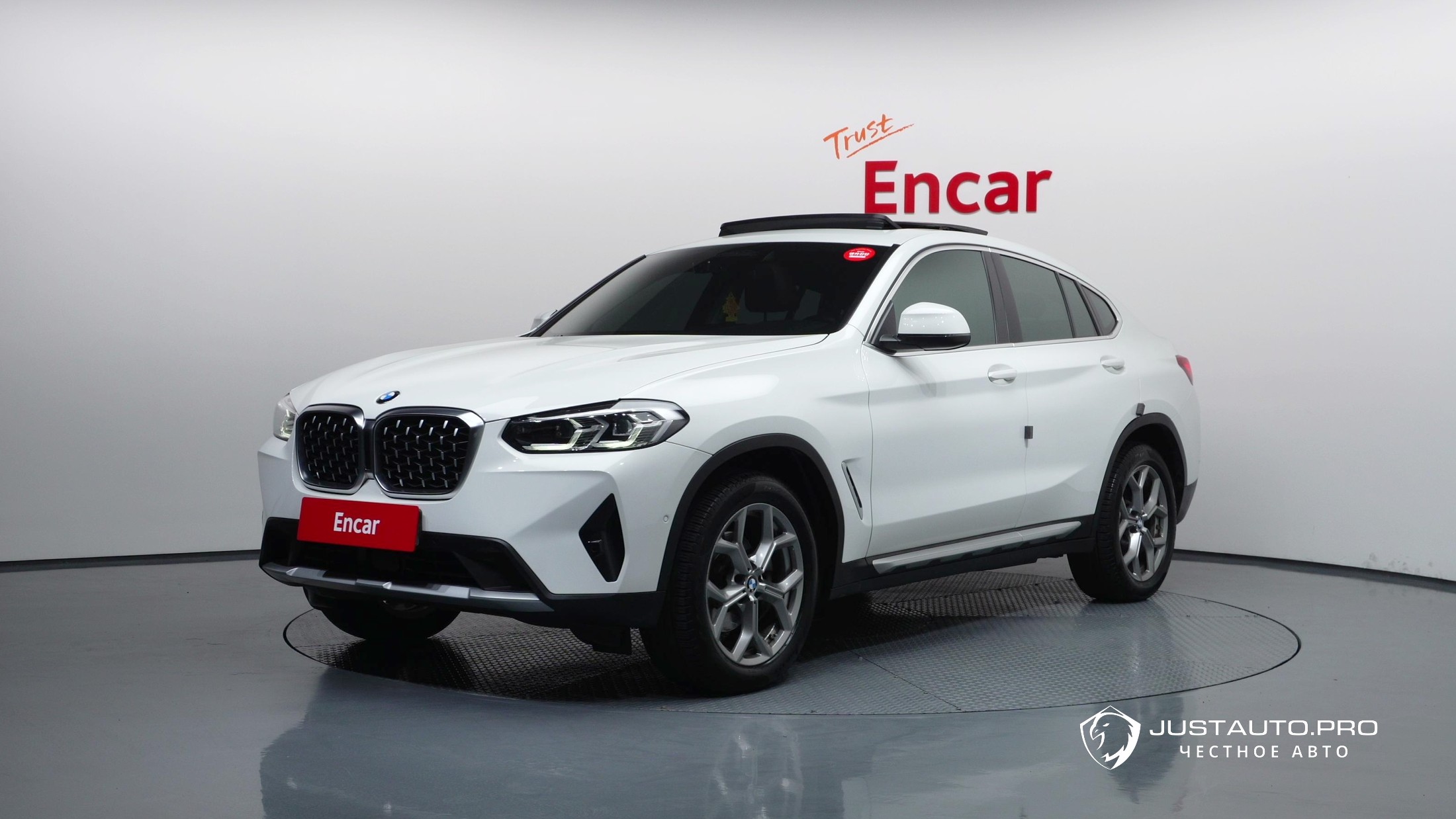 Автомобиль BMW X4